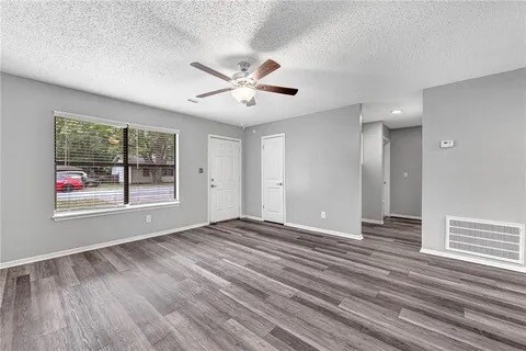 Photo - 2732 N Sierra Ave Unidad 2732 N sierra Ave