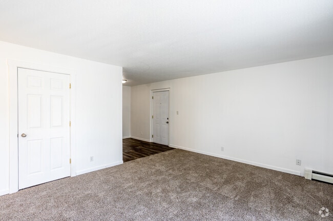 2BR, 1BA - 715SF Living Room - Village on Grand
