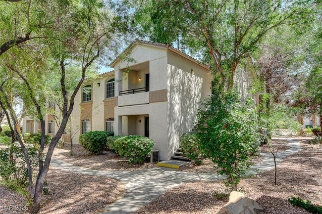Building Photo - 1830 N Buffalo Dr Unit 2083 Rental