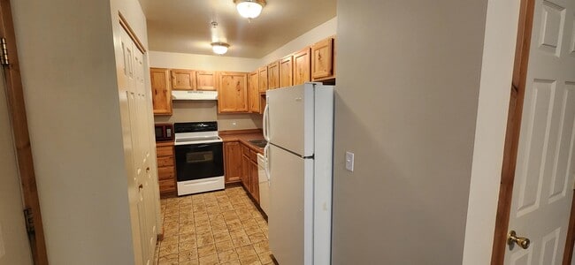 Building Photo - 81 10th St