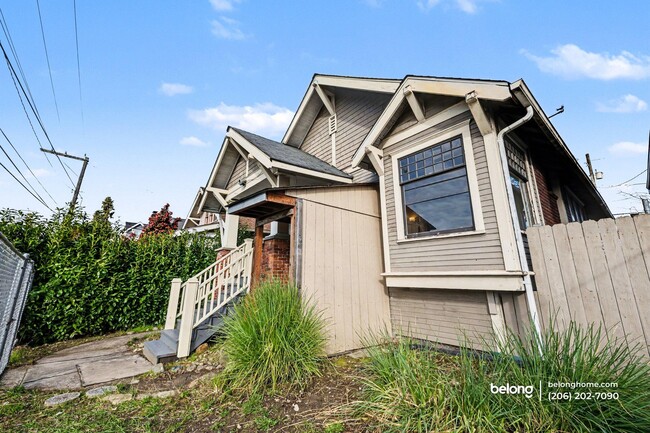 Photo - 4748 7th Ave NE