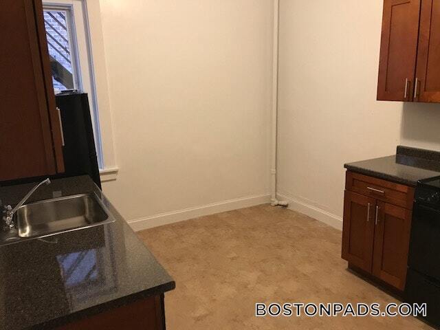 Photo - 1377 Commonwealth Ave Unidad 4
