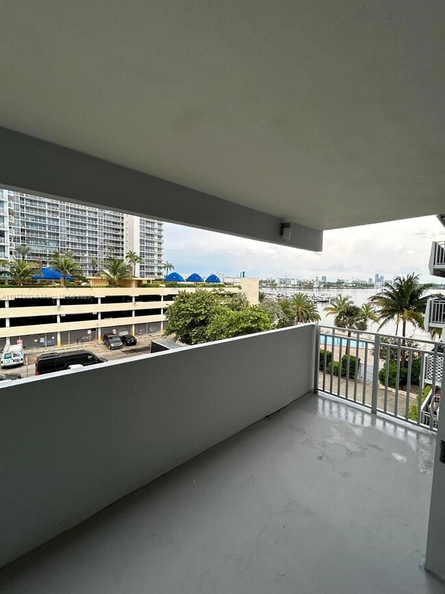 Photo - 7545 E Treasure Dr Unit 4D