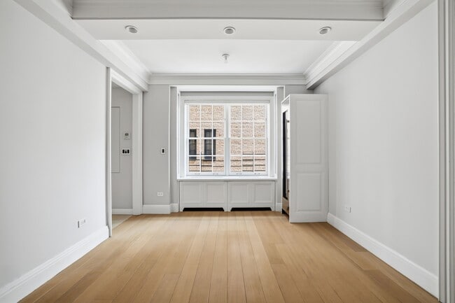 Photo - 141 E 88th St