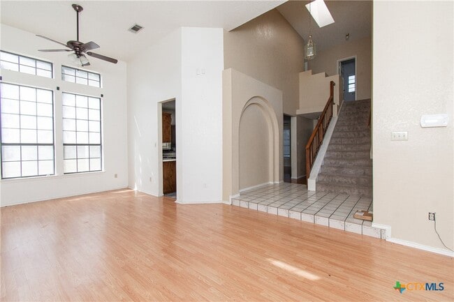 Photo - 2304 E Iowa Dr