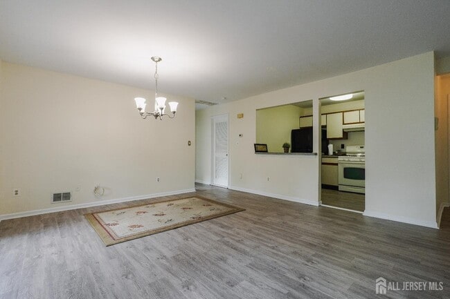 Photo - 809 Woodhaven Dr