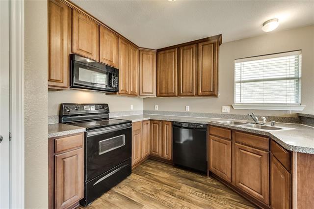 Photo - 403 Apple Tree Ln