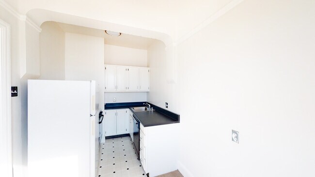 Photo - 1472 Filbert