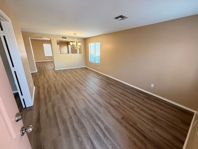 Photo - Charming 3Bdm 2Ba N. Phoenix Home with NO Carpets!