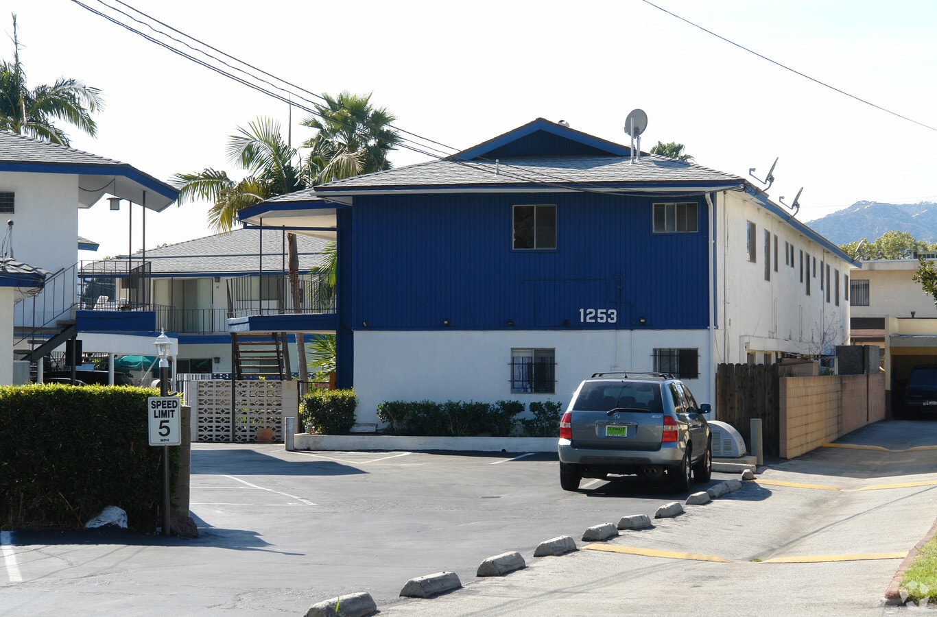 Photo - 1253 Boynton St