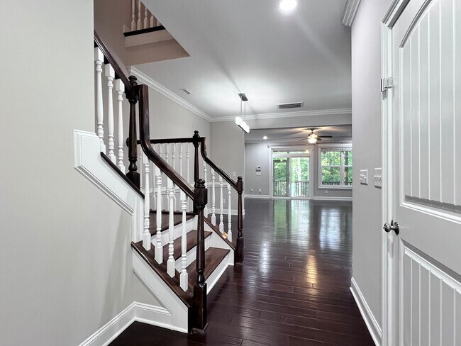 Photo - 156 Wildfell Trl