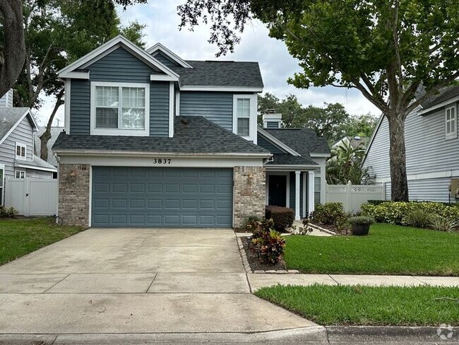 Building Photo - Cozy 3 bed 2.5 bath home in the heart of O...