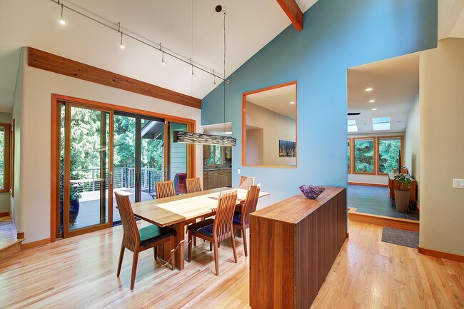 Photo - 4bd/3ba Sammamish House
