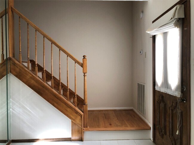 Photo - 2434 Hodges Bend Cir