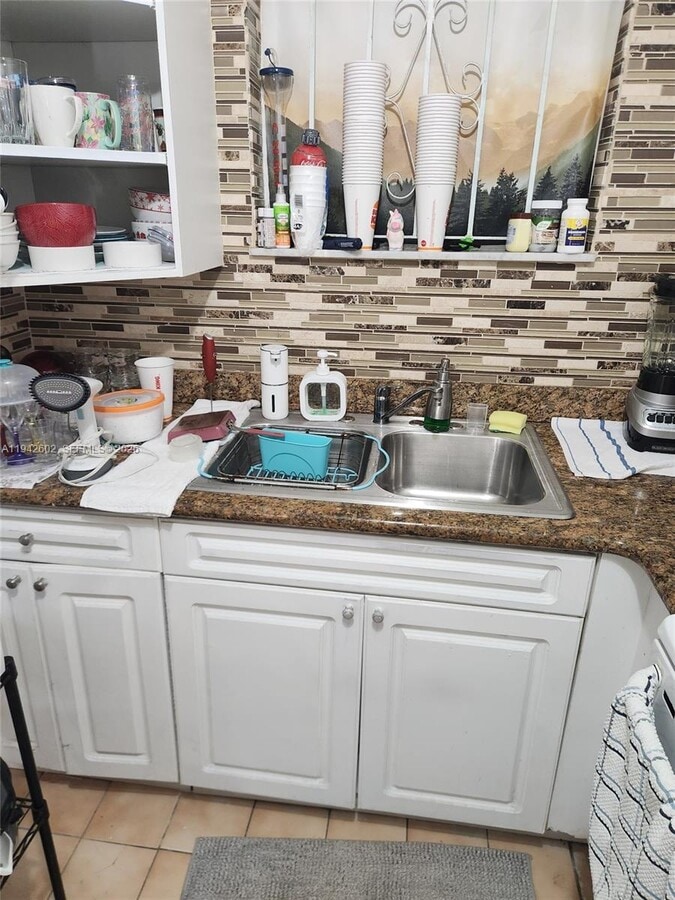 Photo - 2498 SW 17th Ave Unit 1