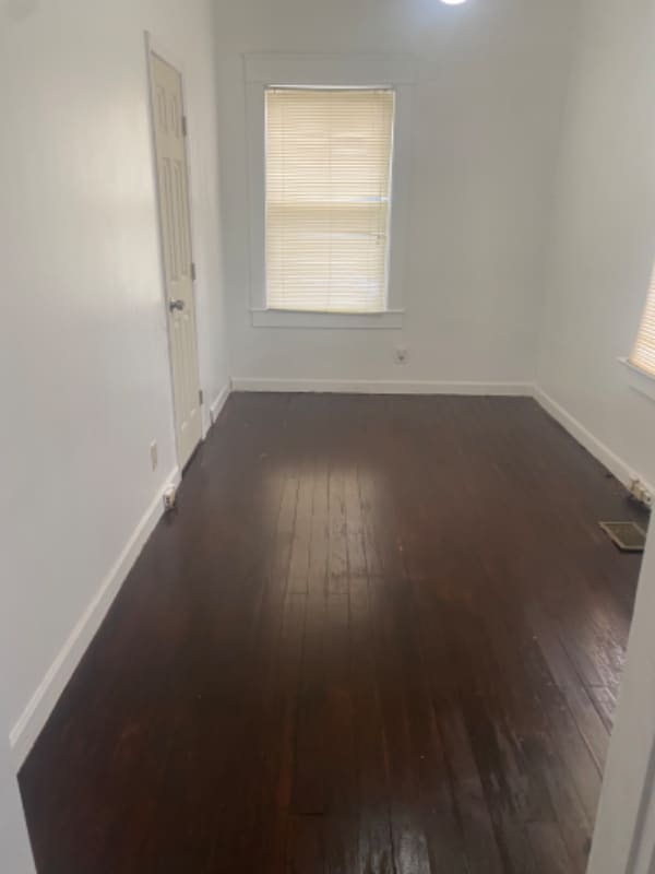 Photo - 2096 Court Ave