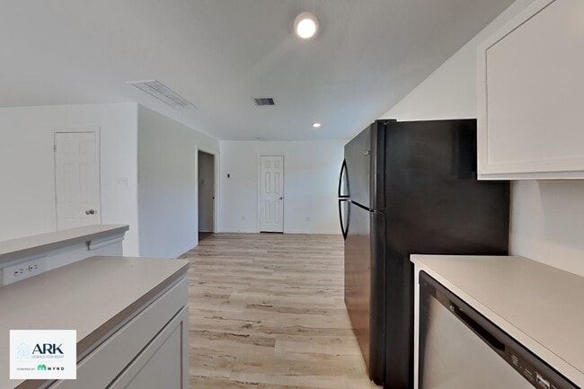 11106 N Lake Mist Ln