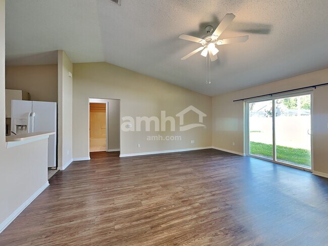 Photo - 1051 Timber Trace Dr