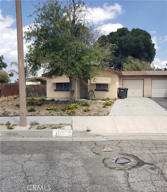 Building Photo - 2125 San Bernardo Ave