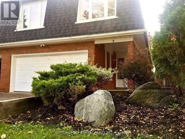 Photo - 4 Nootka Crescent
