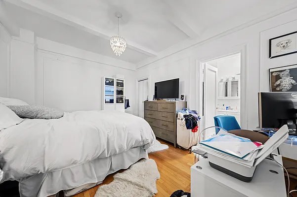 Photo - 157 E 72nd St Unit 2J