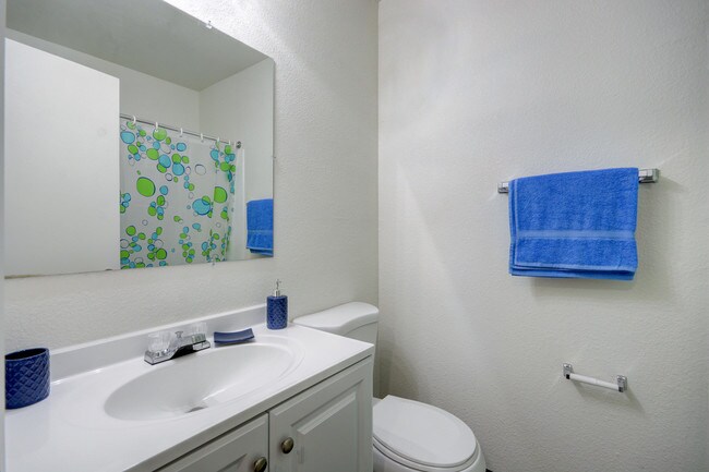 Photo - Siegel Suites Twain IV