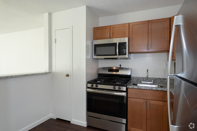 1HAB, 1 BA - 800 ft² - The Aspen