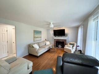 8 Healey Brook Dr