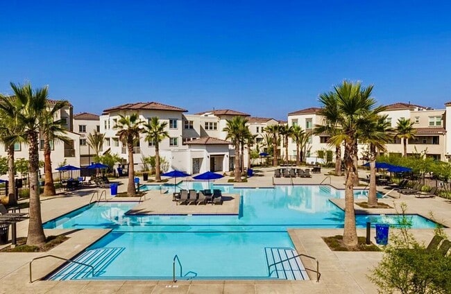 Photo - 5257 Beachfront Cove