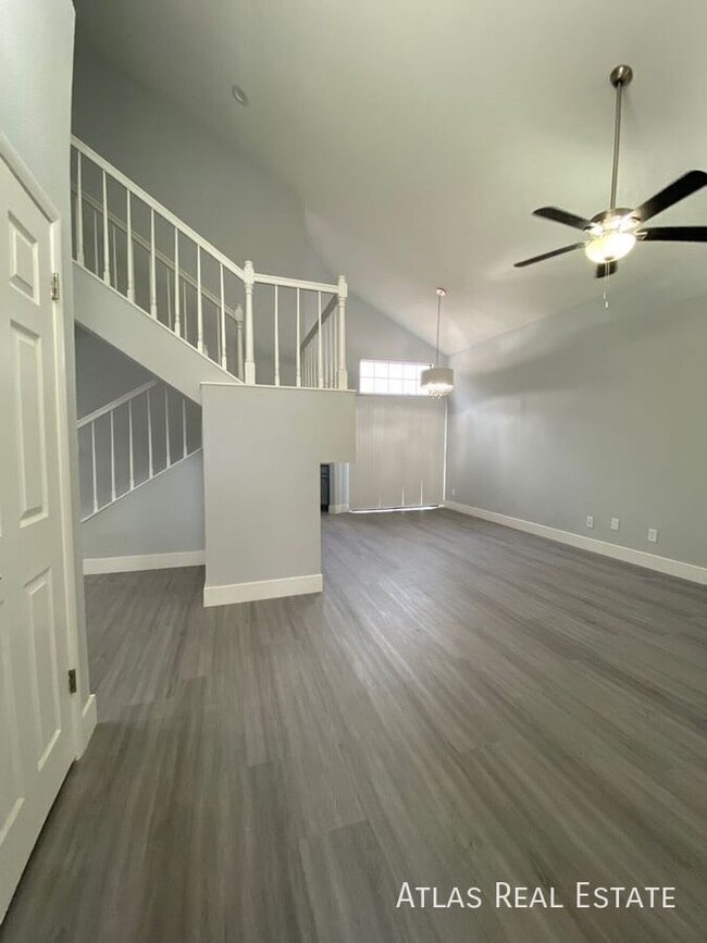 Photo - 1916 Old Mill Ln