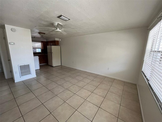 311 N 4th St Unidad 2