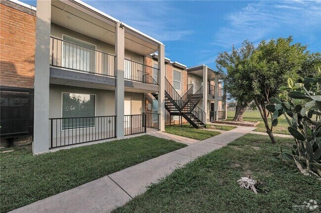 Building Photo - 1901 N Col Rowe Blvd Rental