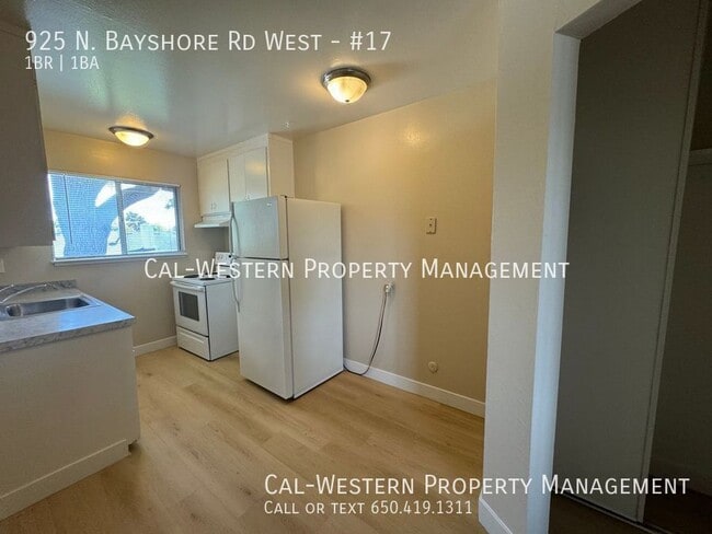 Building Photo - 925 N Bayshore Rd W Unit #17