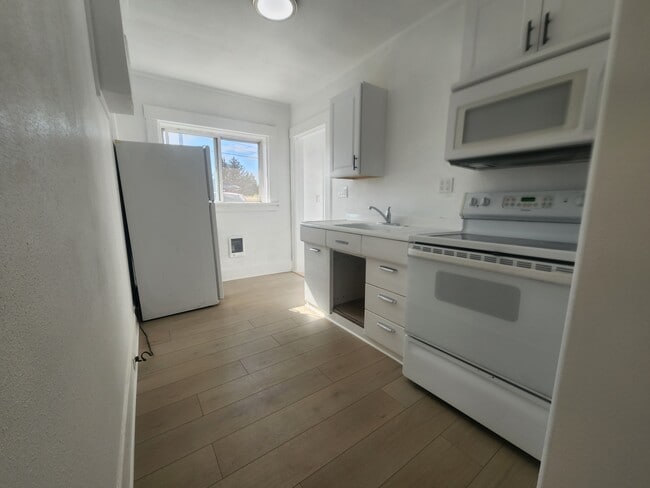 Photo - Rupert Fourplex Unit 1