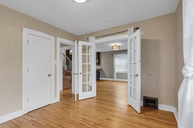 Building Photo - 4994 Julian St Rental