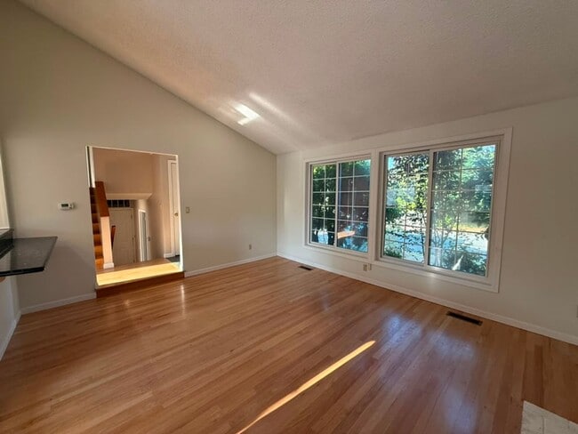 Photo - 5401 154th Ave NE