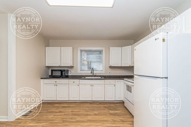 Photo - 117 S Briggs Ave