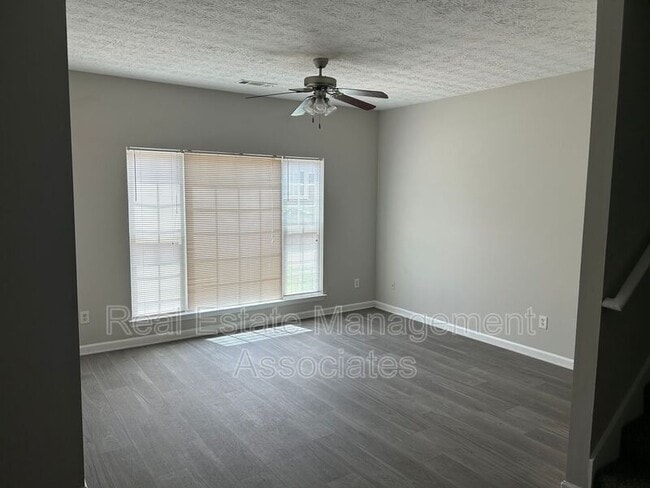 Building Photo - 1749 Carrington Dr Rental