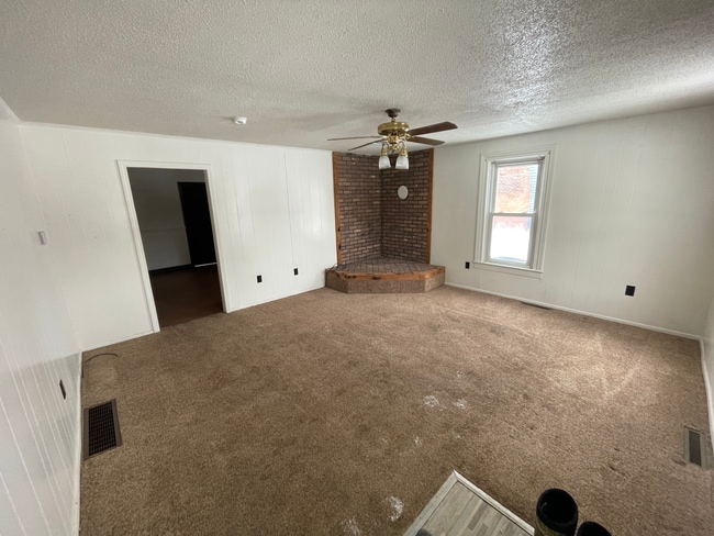 Photo - 17680 PA-89 Unidad North (Right)