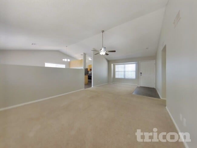 Photo - 1010 W Blackhawk Dr