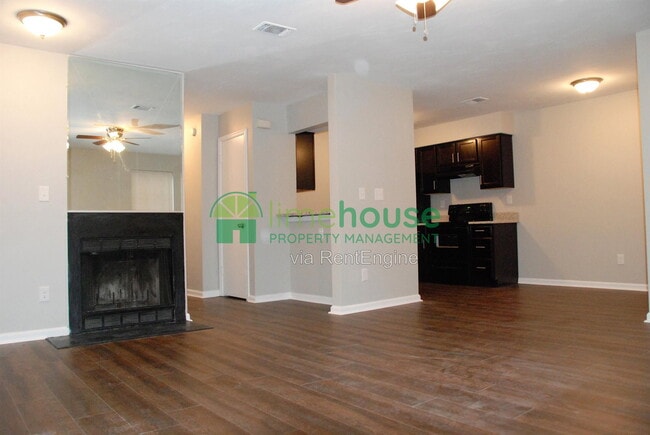 Photo - 1311 Tait Close
