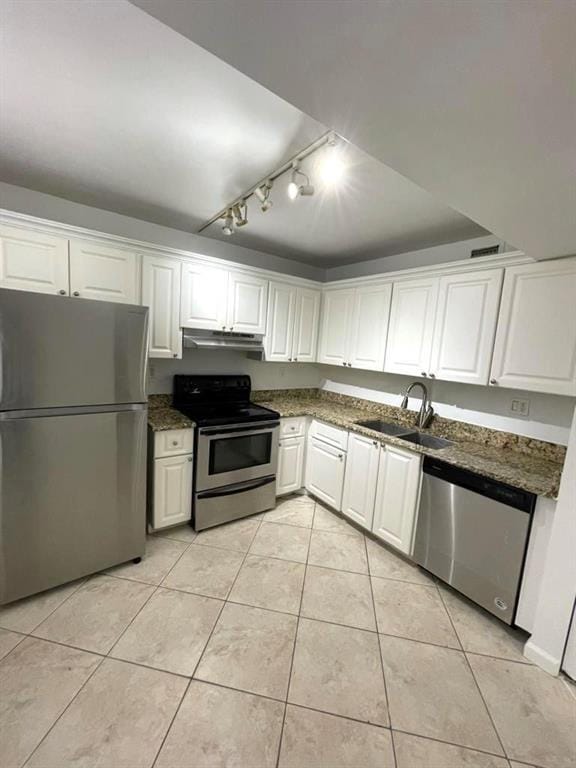Building Photo - 711 N Pine Island Rd Unit 305