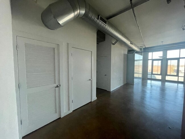 Photo - The Rotunda! 415 St. Pauls Blvd #409