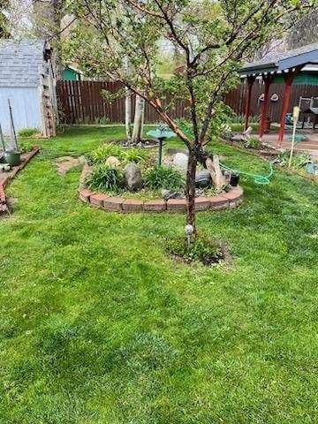 Building Photo - 223 Hemlock Dr