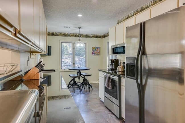 Photo - 3247 Summerchase Cir