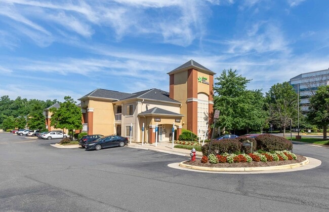 Furnished Studio-Washington, D.C. - Falls Church - Merrifield