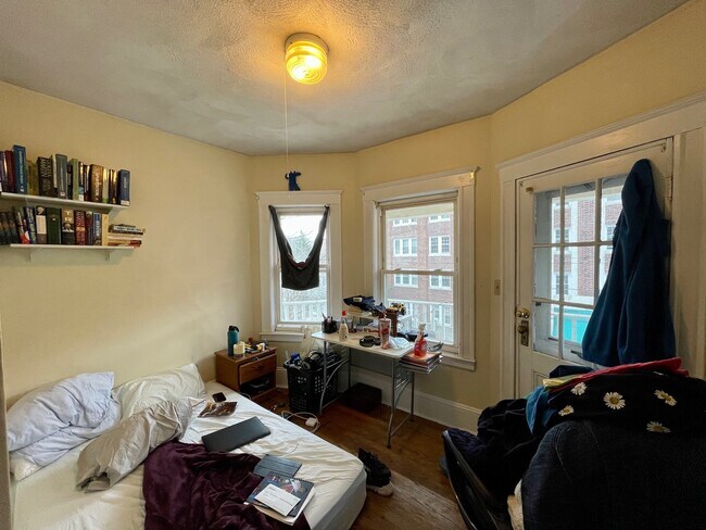 Photo - 97 Kilsyth Rd Unit 3