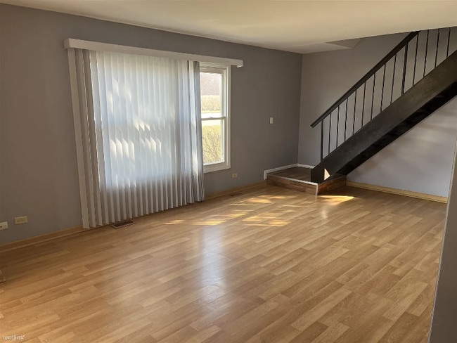 Photo - 256 Sunset Ct