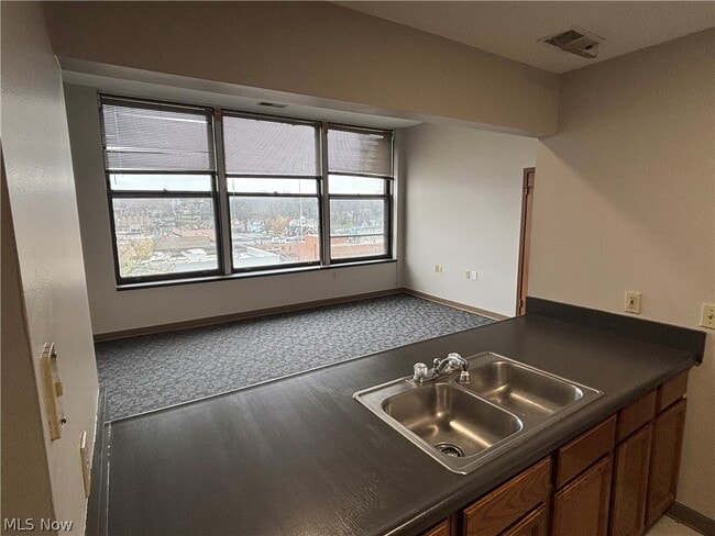 Photo - 59 Lincoln Way E Unit 602