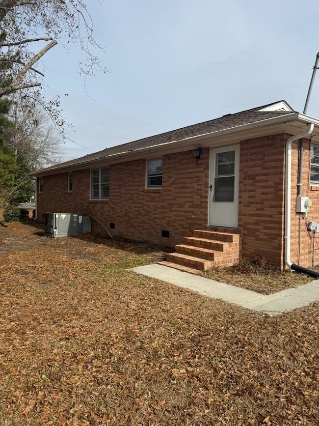 Photo - 4625 Graham St